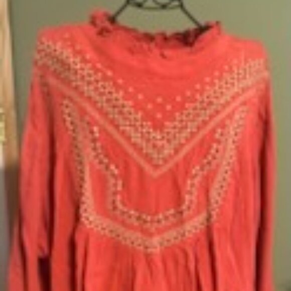 Torrid Size 2 blouse - Picture 2 of 4